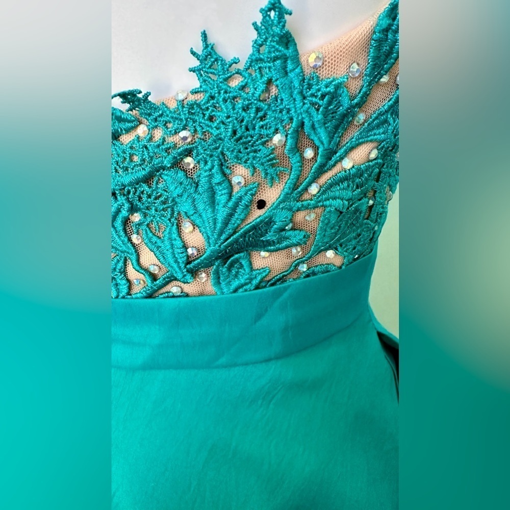 Size 2 Sherri Hill Teal Jade halter plunge ball gown Prom Dress Gala pockets - Picture 4 of 4
